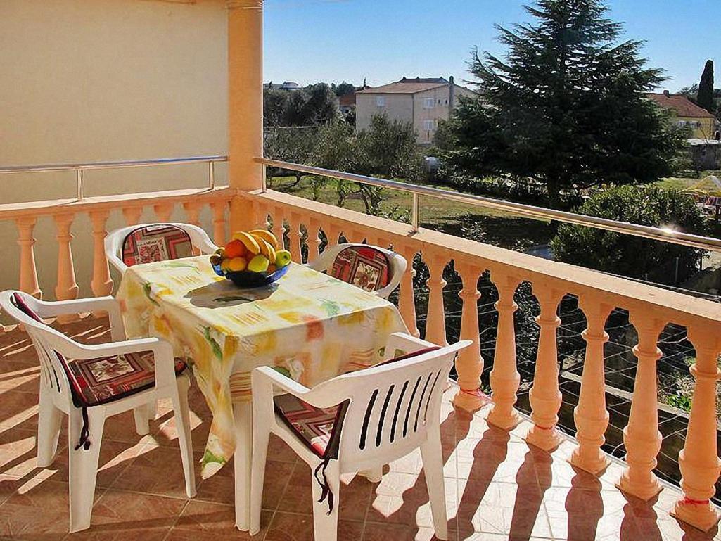 Nives Apartmani Pakostane Exterior photo